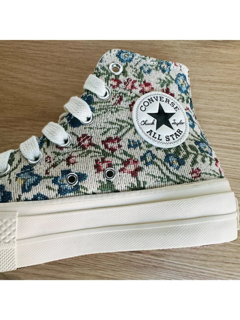 ✨Converse Chuck Taylor Lift Platform 8.5 Womens Sneakers Floral Tapestry A11992C - Picture 6 of 10